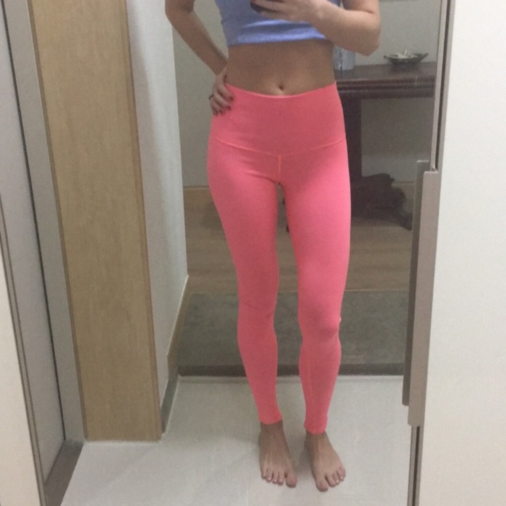Pink Lululemon Wunder Under Leggings Size 4